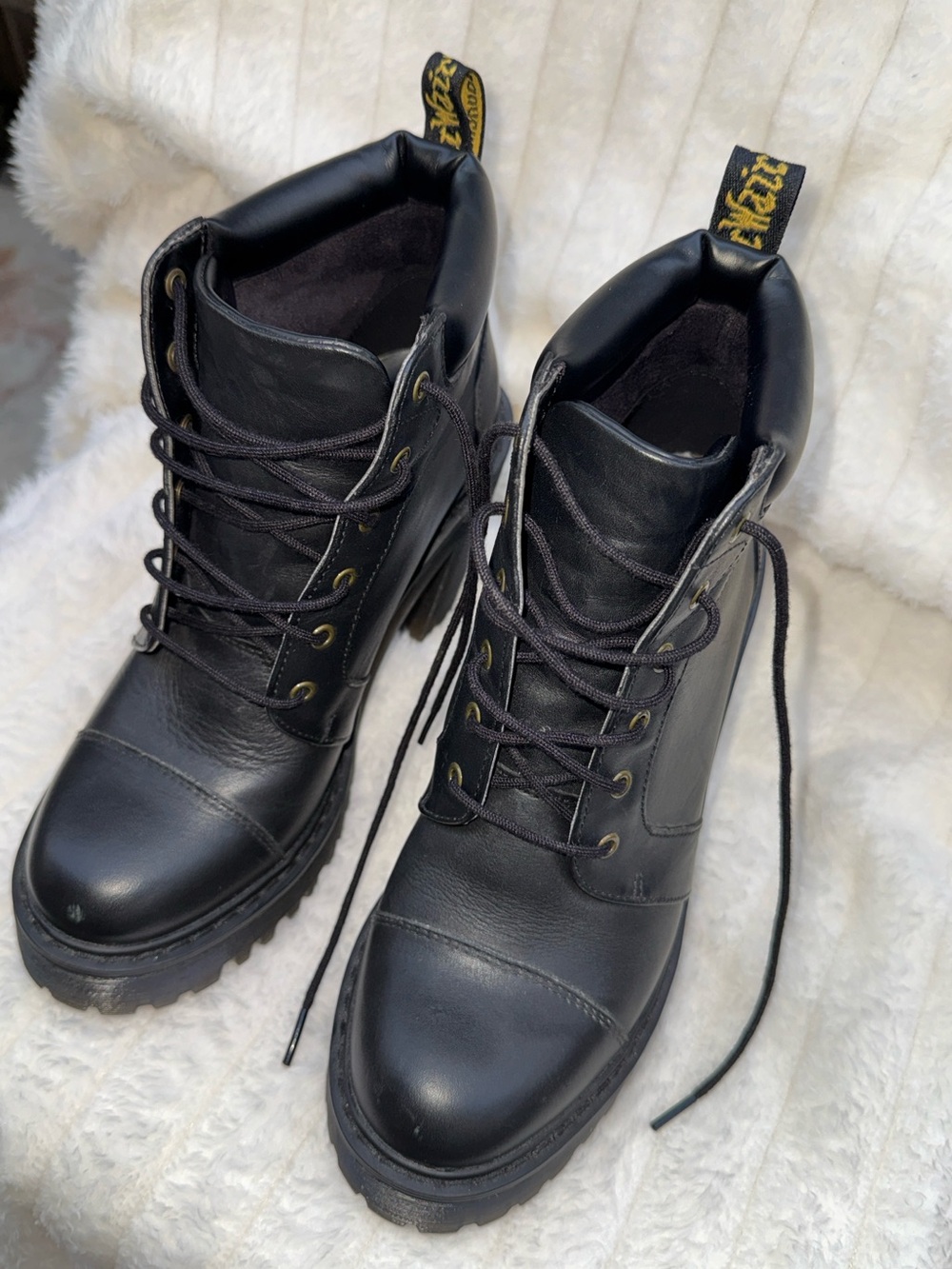 Dr. Martens Averil Women's Leather Heeled Ankle Boots Black Size 6